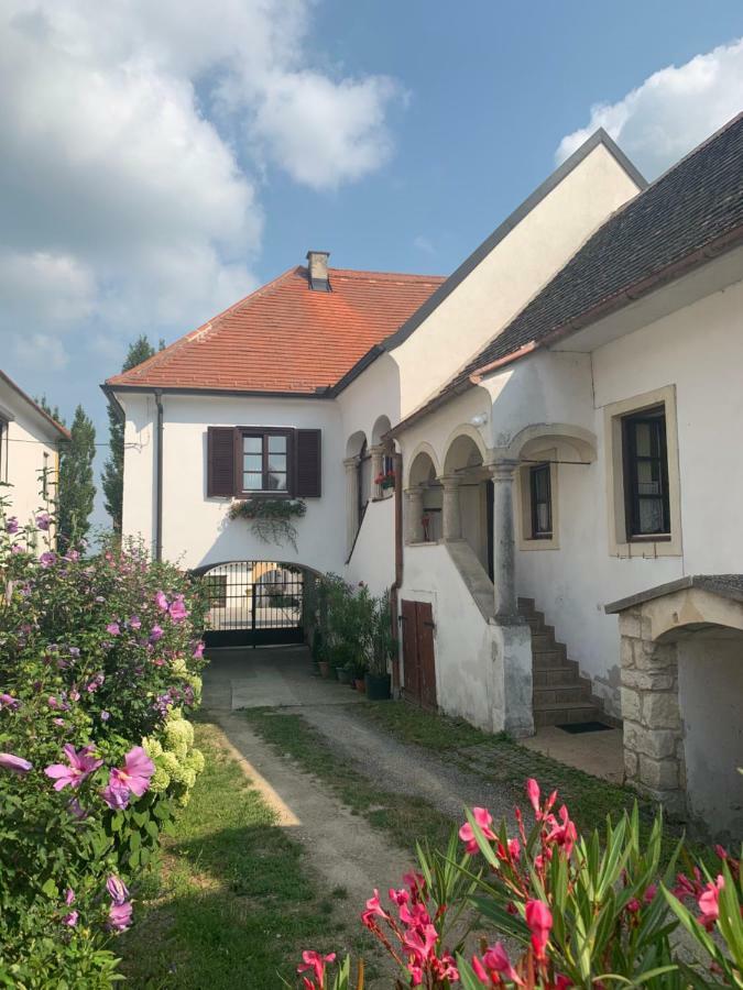 Ferienwohnungen Zum Briefmarkenhaus Mörbisch am See Екстериор снимка